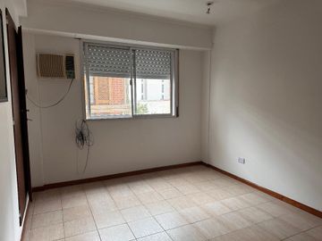 ALQUILER DEPARTAMENTO 3 AMBIENTES EN WILDE.