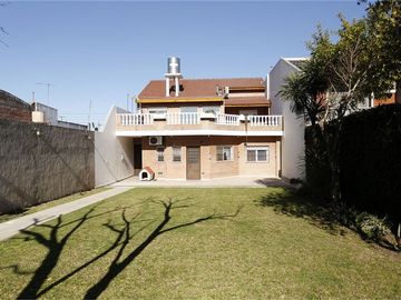 VENTA CASA 5 AMB LOTE / PROP SAN JUSTO