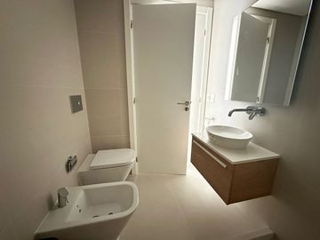 DEPTO 2 AMB EN ALQUILER - COCHERA FULL AMENITIES