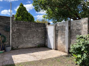 VENTA CASA EN EMPALME 2 DORMITORIOS APTA CREDITO