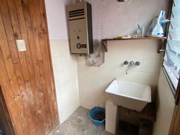 VENTA CASA TRES DORMITORIOS COCHERA EN CRISOL SUD