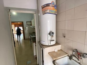 VENTA CASA TRES DORMITORIOS COCHERA EN CRISOL SUD