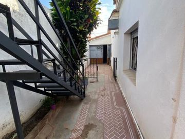 VENTA CASA TRES DORMITORIOS COCHERA EN CRISOL SUD