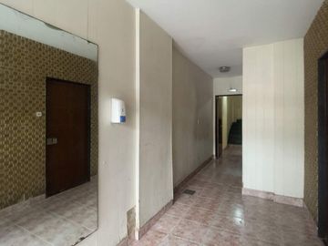 VENTA MONOAMBIENTE EN FLORES