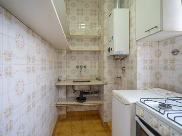 VENTA MONOAMBIENTE EN FLORES