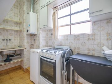 VENTA MONOAMBIENTE EN FLORES