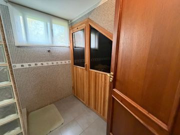 VENTA PERMUTA CASA DE CATEGORIA 7 AMBIENTES LELOIR
