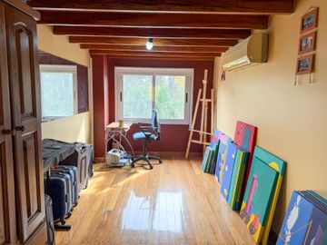 VENTA PERMUTA CASA DE CATEGORIA 7 AMBIENTES LELOIR