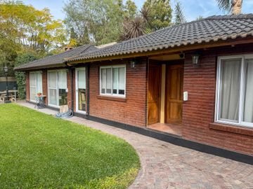 VENTA PERMUTA CASA DE CATEGORIA 7 AMBIENTES LELOIR