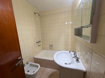 VENTA DPTO.3 AMB - CASEROS CENTRO