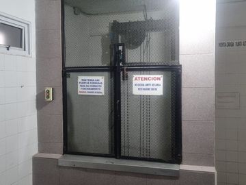 VENTA DEPOSITO MAS OFICINAS HURLINGHAM OPORTUNIDAD
