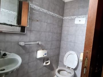 VENTA DEPOSITO MAS OFICINAS HURLINGHAM OPORTUNIDAD