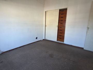 VENTA DEPARTAMENTO 4 AMB C/PATIO Y BALCON CASEROS