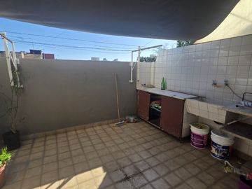 VENTA DEPARTAMENTO 4 AMB C/PATIO Y BALCON CASEROS