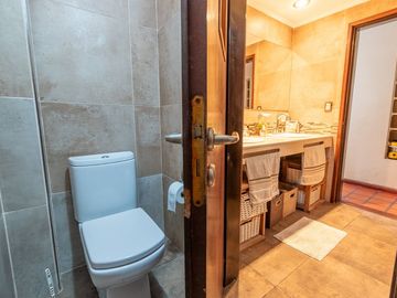 VENTA DE QUINTA 5 AMB ZONA FRANCISCO ALVAREZ