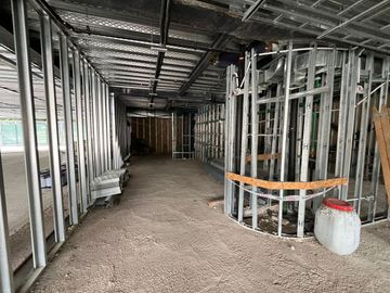 ALQUILER LOCAL COMERCIAL/OFICINAS  MARTINEZ