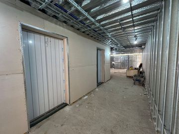 ALQUILER LOCAL COMERCIAL/OFICINAS  MARTINEZ