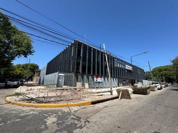 ALQUILER LOCAL COMERCIAL/OFICINAS  MARTINEZ