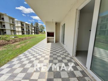 VENTA DPTO PB 3AMB. C/JARDIN CHIC PILAR FINANCIAC.