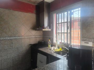 VENTA CASA TORTUGUITAS A REFACCIONAR
