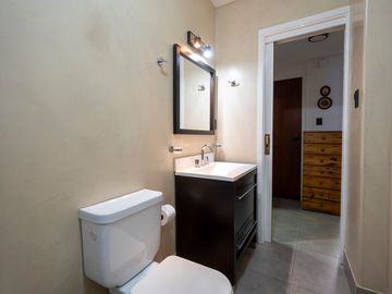 DPTO EN VENTA 5 AMB EN FLORES CON PATIO Y PARRILLA