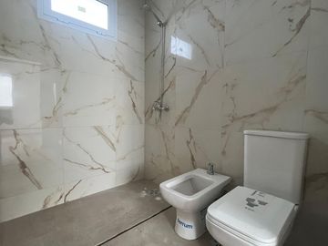 Venta Dpto 4 amb V.Devoto PB 2 patios a ESTRENAR