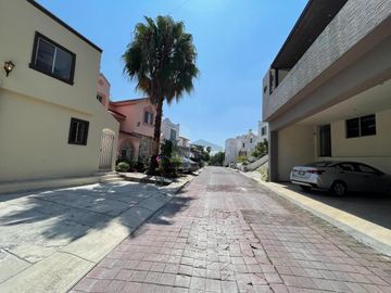 Casa en renta Cumbres 6o sector Monterrey Nuevo Leon