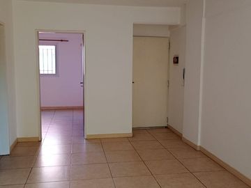 VENTA DEPARTAMENTO 2 AMB  EN VICTORIA C/ BALCON