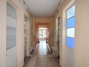Venta PH dos ambientes patio propio  Beccar