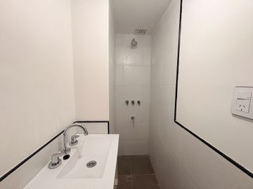 VENTA 2 AMBIENTES LAS CAÑITAS REFACCIONADO