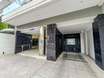 Venta Departamento 4 Amb Cochera Flores Norte