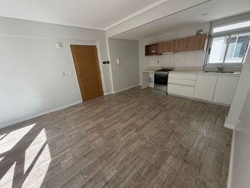 ALQUILER-DEPTO 2 amb. 40m2 -  TERRAZA CON PARRILLA