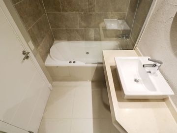 Departamento 3 ambientes en venta en Marinas Golf