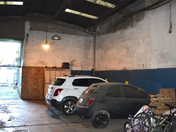 Venta Galpon deposito con vivienda Villa Soidati