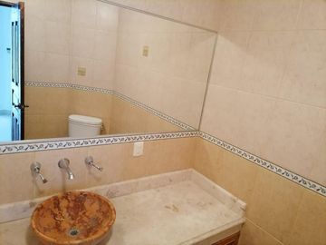 CASA EN RENTA IDEAL PARA CLÍNICA U OFICINAS  EN BENITO JUÁREZ NORTE