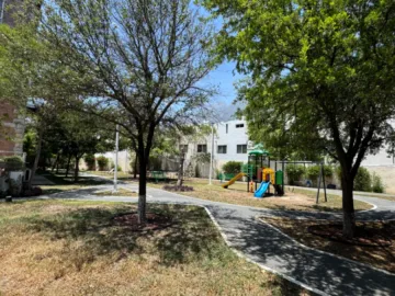 Casa en renta en Valle del Seminario, San Pedro Garza García, Nuevo León