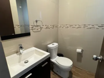Casa en renta en Valle del Seminario, San Pedro Garza García, Nuevo León