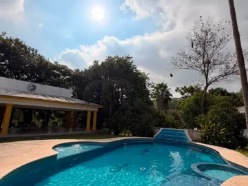 Quinta Campestre en Venta en Montemorelos, Nuevo León
