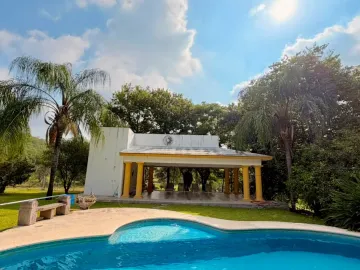 Quinta Campestre en Venta en Montemorelos, Nuevo León