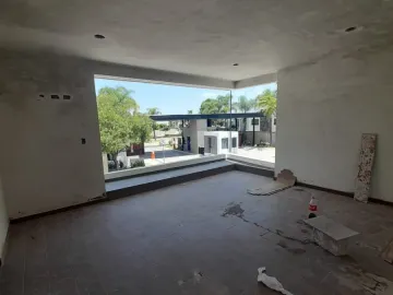 Casa en   Venta  en Puebla Lomas de Angelópolis  Parque Queretaro  esquina casa club con alberca