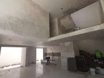 Casa en   Venta  en Puebla Lomas de Angelópolis  Parque Queretaro  esquina casa club con alberca