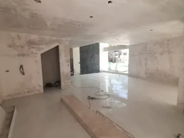 Casa en   Venta  en Puebla Lomas de Angelópolis  Parque Queretaro  esquina casa club con alberca