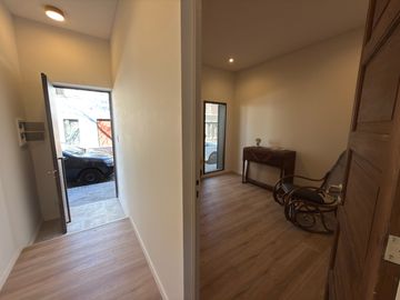 Venta Reciclada  a estrenar Casa 3 dormitorios Patio y pileta Lourdes