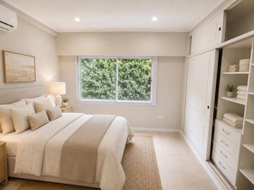 Casa al lago de 5 ambientes en alquiler anual en Ceibos Puertos del Lago