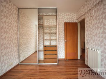Piso exclusivo en Caballito: 4 ambientes, suite, cochera S.U.M. con parrilla y gran balcón