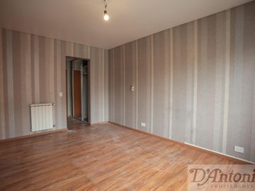 Piso exclusivo en Caballito: 4 ambientes, suite, cochera S.U.M. con parrilla y gran balcón