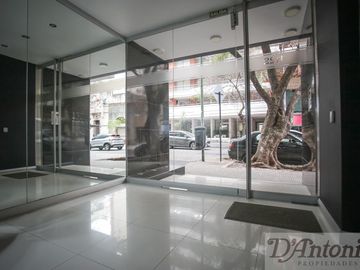 Piso exclusivo en Caballito: 4 ambientes, suite, cochera S.U.M. con parrilla y gran balcón