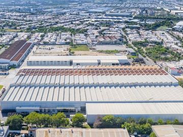Bodega Industrial - Monterrey, Nuevo León- 33,000 m2