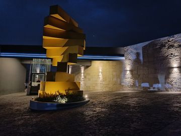 Departamento exterior, bien iluminado cerca de Galerías Atizapán