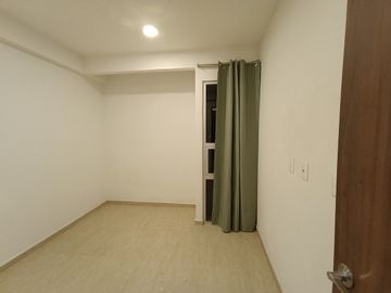 Departamento exterior, bien iluminado cerca de Galerías Atizapán